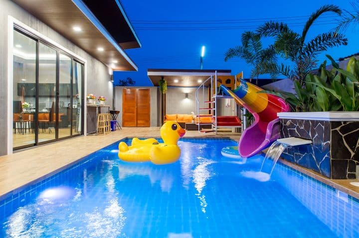 หมุนเงินหมุนทองพูลวิลล่า 2